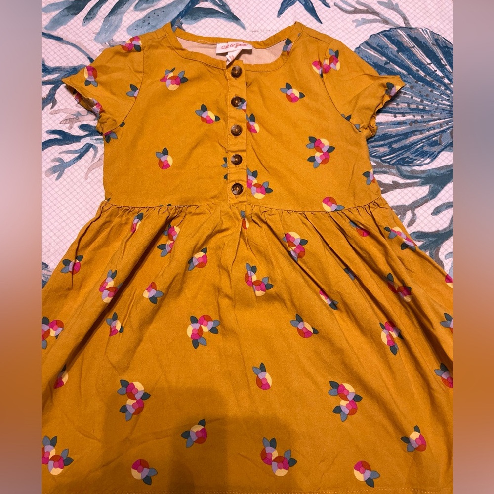 Cat & Jack Dress Girls 3T Toddler Short Sleeve Heart Mustard Yellow With Flowers